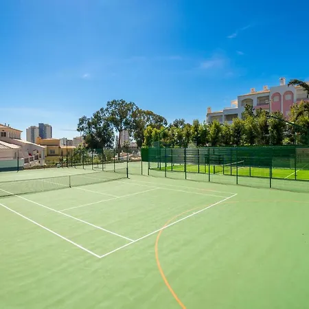 Da Rocha, Rosa, T1, Piscinas, Parqueamento E Internet By Ig *