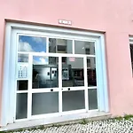 Da Rocha, Rosa, T1, Piscinas, Parqueamento E Internet By Ig Appartamento Portimão