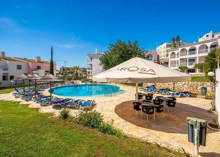 Da Rocha, Rosa, T1, Piscinas, Parqueamento E Internet By Ig