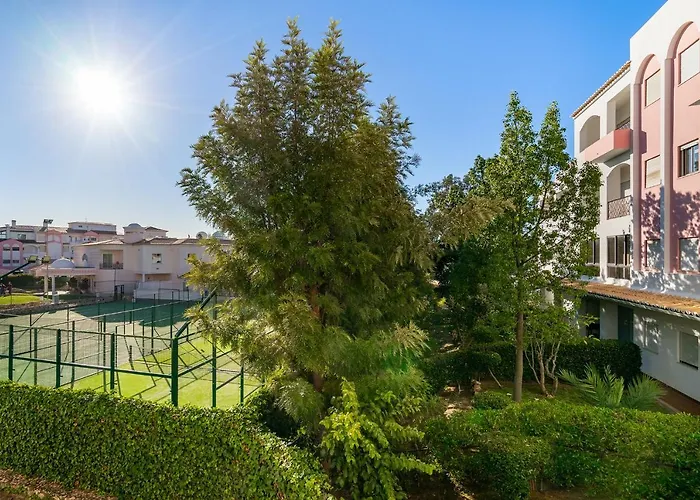 Daire Da Rocha, Rosa, T1, Piscinas, Parqueamento E Internet By Ig