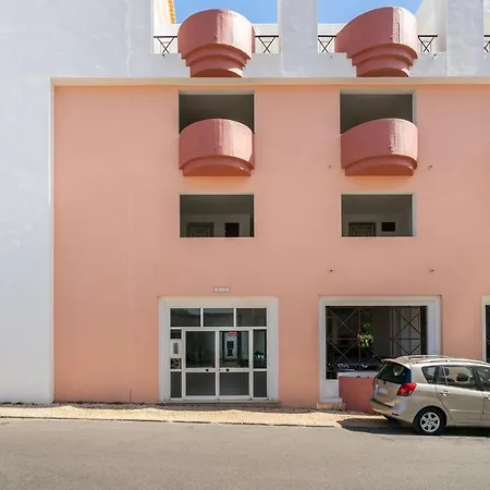 Da Rocha, Rosa, T1, Piscinas, Parqueamento E Internet By Ig 아파트 *